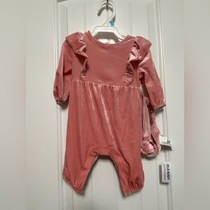 Baby girl velvet jumpsuit with headband